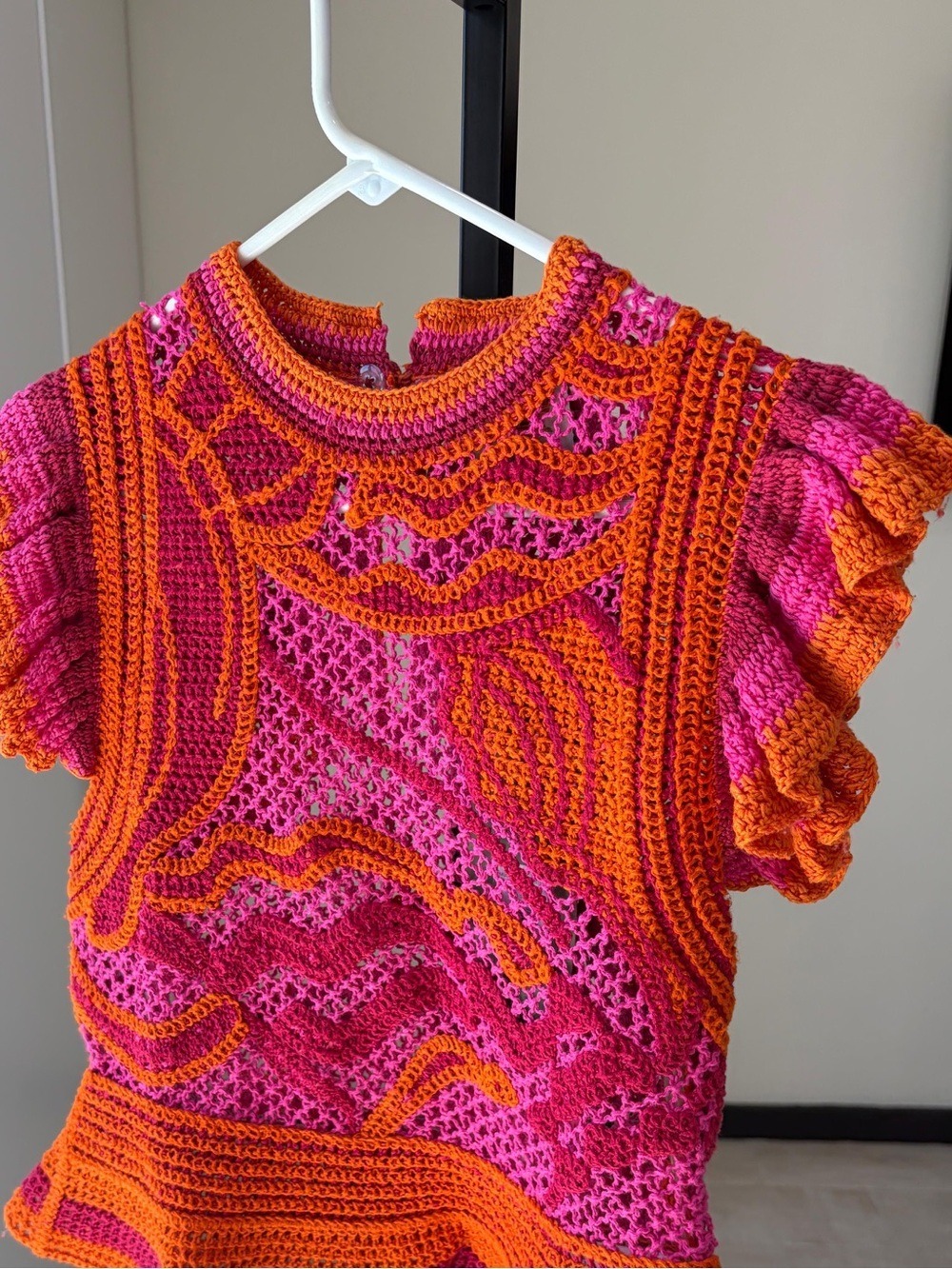 Farm Rio Pink And Orange Seashell Ruffled Crochet Top - Picture 2 of 7